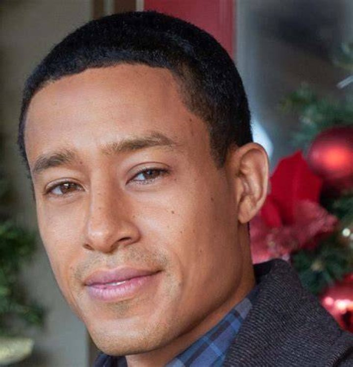 Adeiny Hechavarria Biography, Age, Height, Wife, Net Worth, Family