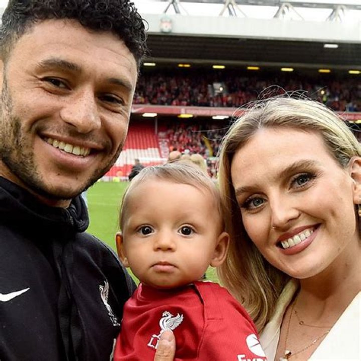 Alex Oxlade-Chamberlain Biography, Age, Height, Wife, Net Worth, Family