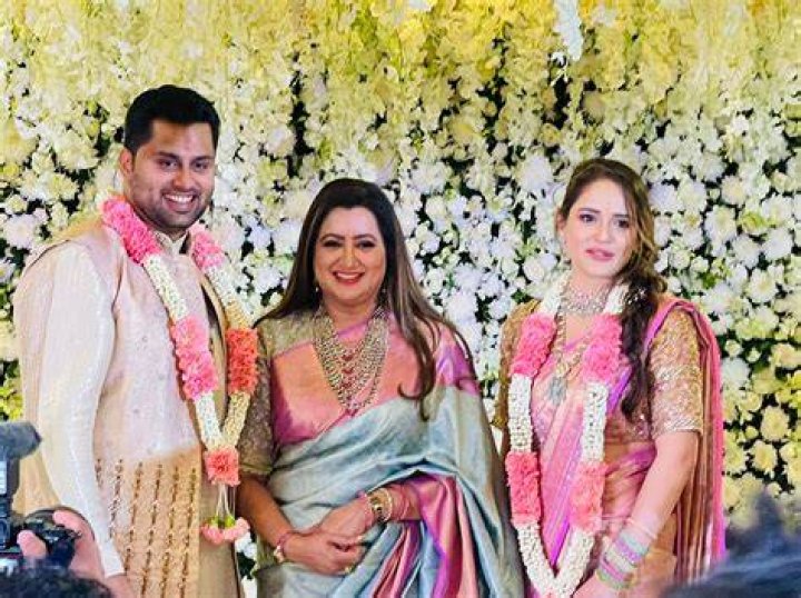 Ambareesh Biography, Age, Height, Wife, Net Worth, Family
