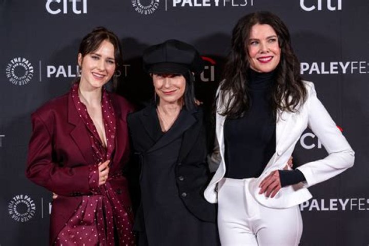 Amy Sherman-Palladino Biography, Age, Height, Husband, Net Worth, Family