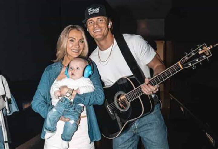 Andrew McCollum Biography, Age, Height, Wife, Net Worth, Family