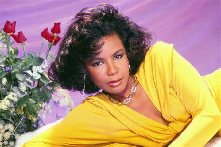 Angela Winbush Biography, Age, Height, Husband, Net Worth, Family