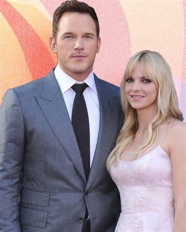 Anna Faris Biography, Age, Height, Husband, Net Worth, Family