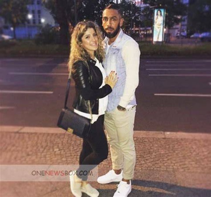 Ashkan Dejagah Biography, Age, Height, Wife, Net Worth, Family