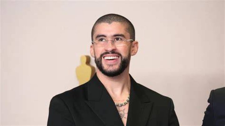 Bad Bunny Biography, Age, Height, Wife, Net Worth, Family