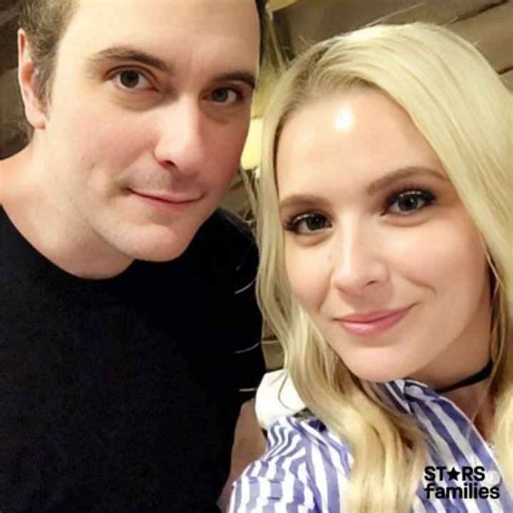 Benjamin Burnley Biography, Age, Height, Wife, Net Worth, Family