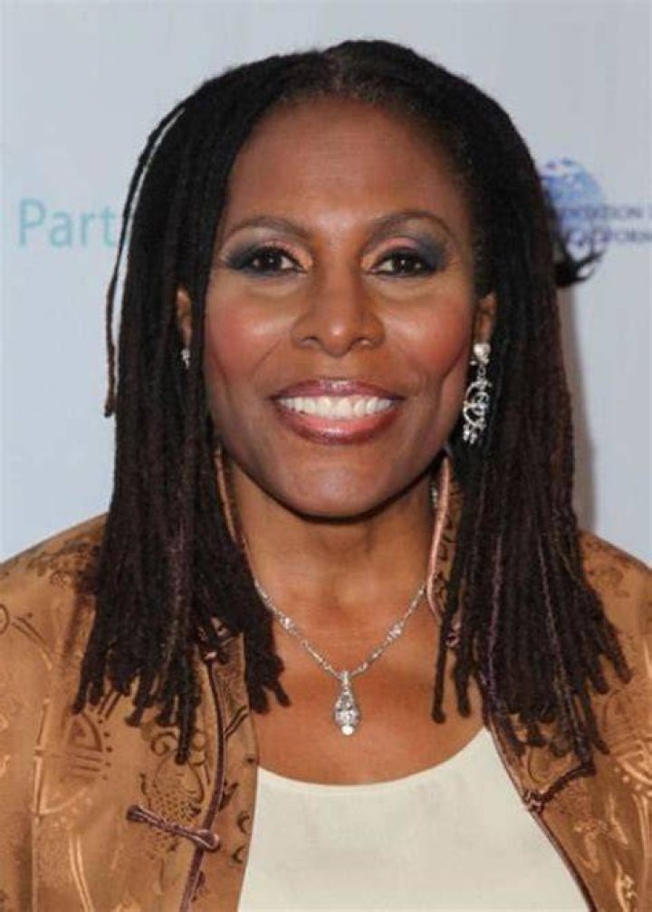 Brenda Russell Biography, Age, Height, Husband, Net Worth, Family