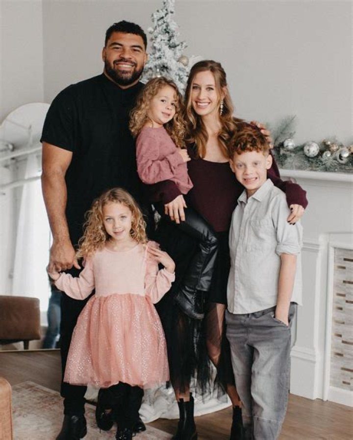 Cameron Heyward Biography, Age, Height, Wife, Net Worth, Family