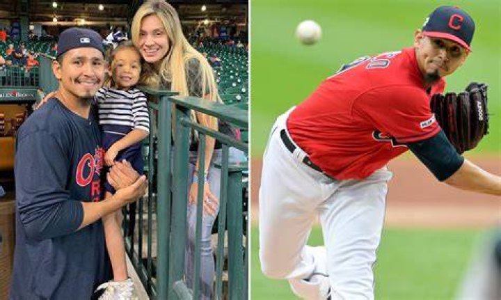 Carlos Carrasco Biography, Age, Height, Wife, Net Worth, Family