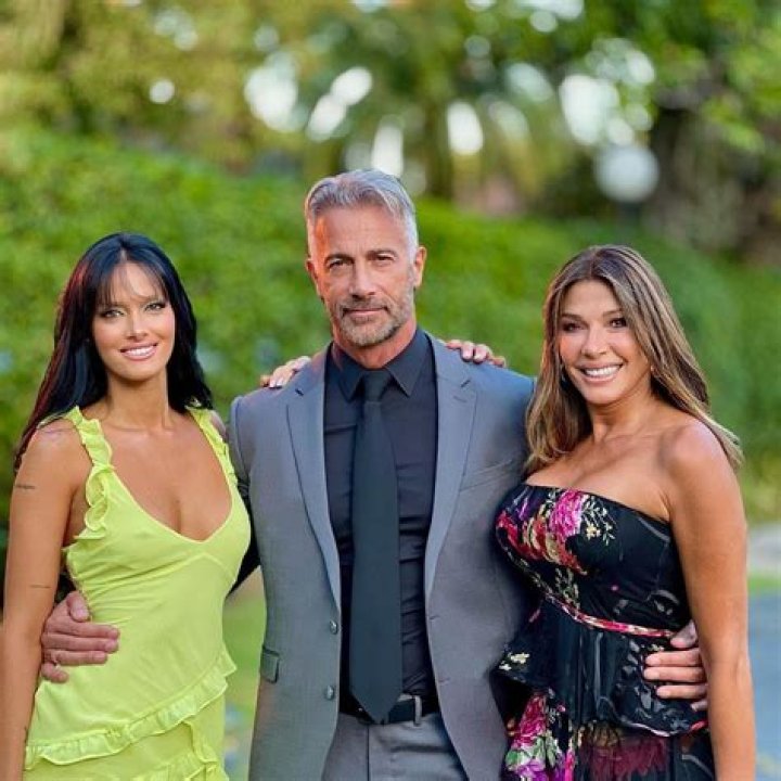 Catherine Fulop biografía, edad, altura, esposa, net worth, familia