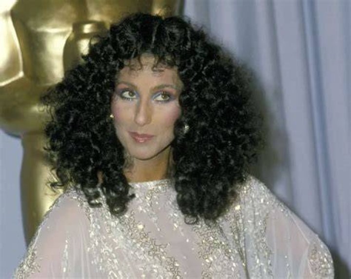 Cher Biography, Age, Height, Husband, Net Worth, Family