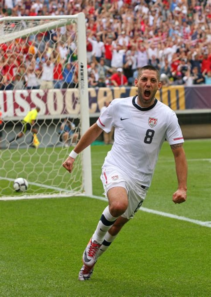 Clint Dempsey Biography, Age, Height, Wife, Net Worth, Family