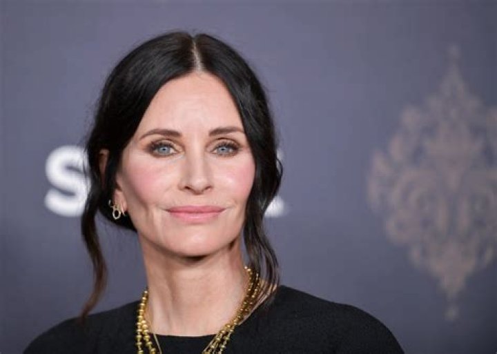 Courteney Cox Biography, Age, Height, Husband, Net Worth, Family