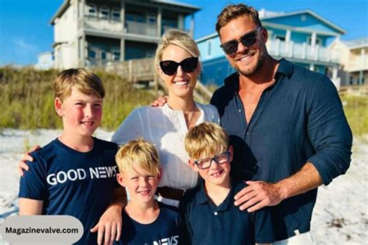 Dan Cook Biography, Age, Height, Wife, Net Worth and Family