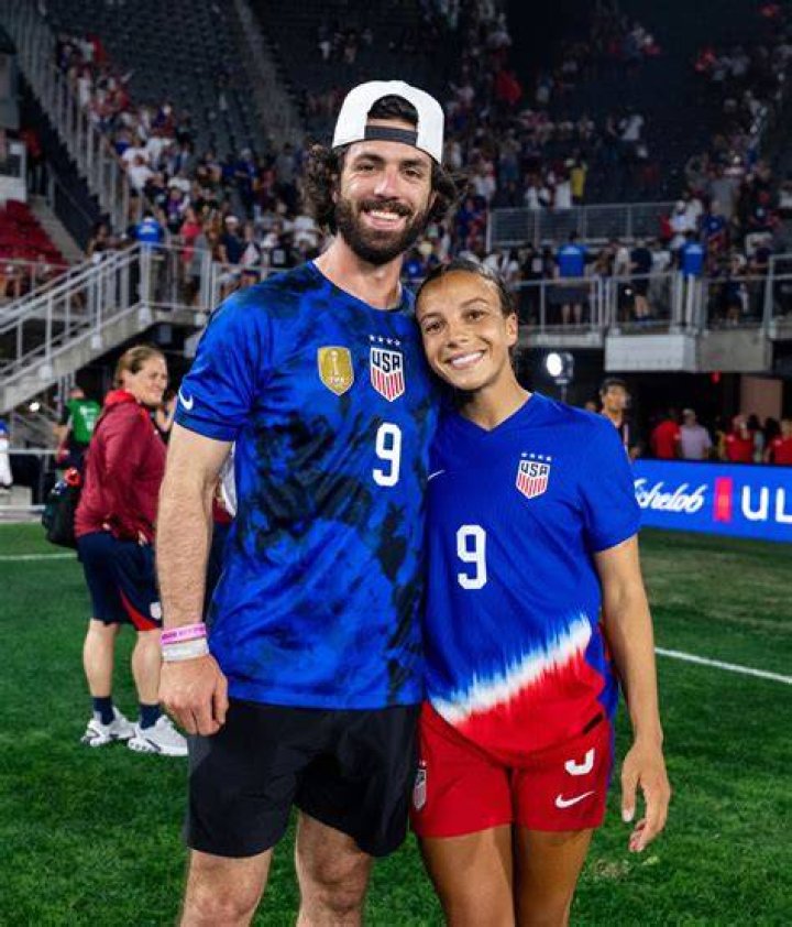 Dansby Swanson Biography, Age, Height, Wife, Net Worth, Family