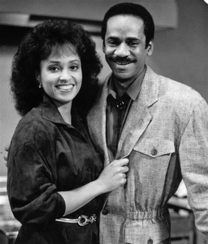 Daphne Maxwell Reid Biography, Age, Height, Wife, Net Worth and Family
