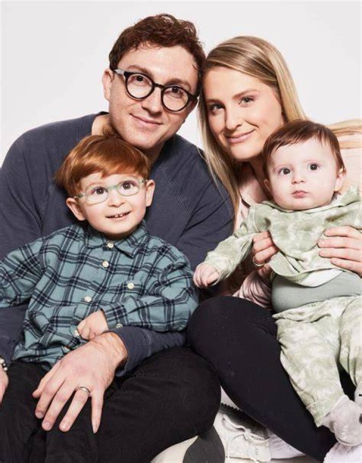 Daryl Sabara Biography, Age, Height, Wife, Net Worth, Family