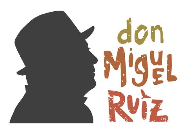 Don Miguel Ruiz biografía, edad, altura, esposo, net worth, familia