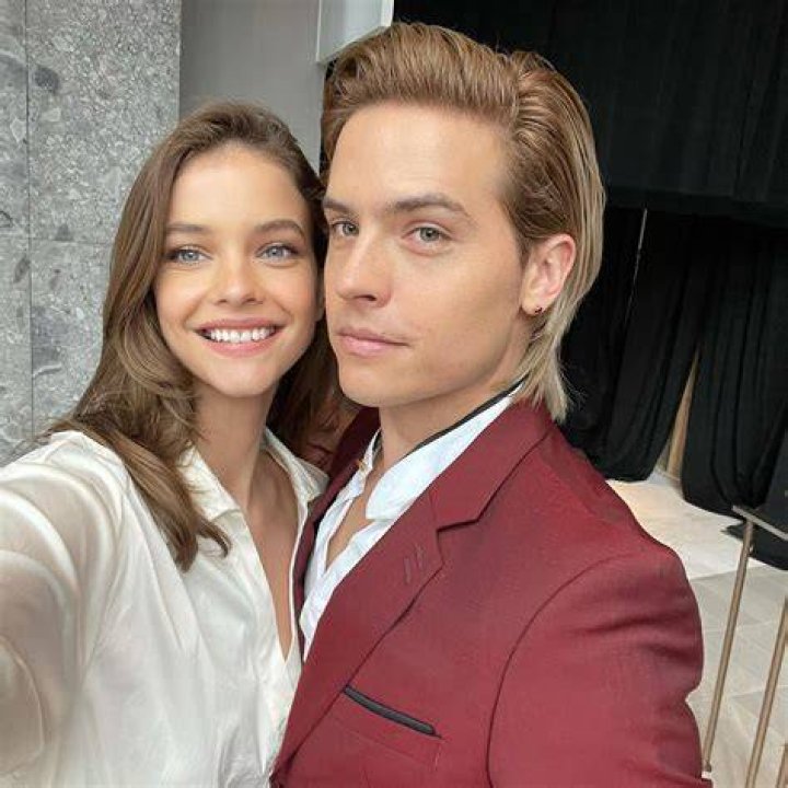 Dylan Sprouse Biography, Age, Height, Wife, Net Worth, Family