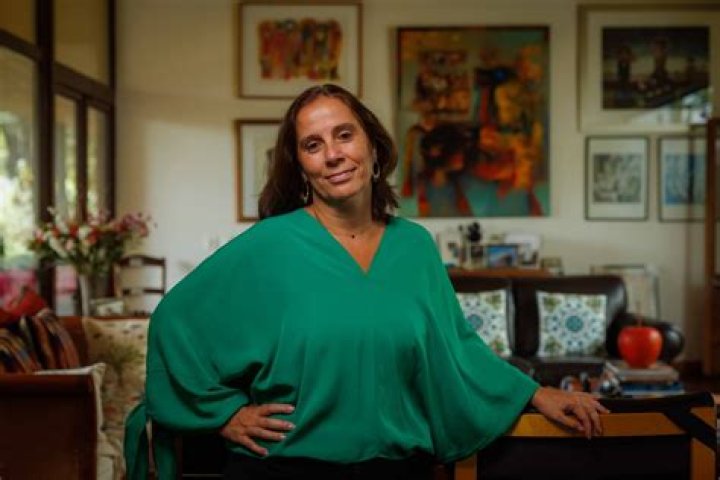Fernanda Urrejola biografía, edad, altura, esposa, net worth, familia