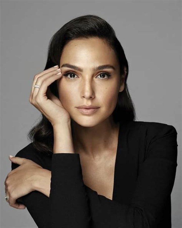 Gal Gadot biografía, edad, altura, esposa, net worth, familia