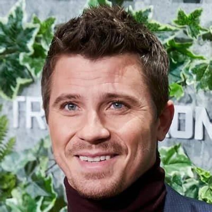 Garrett Hedlund Biography, Age, Height, Wife, Net Worth, Family