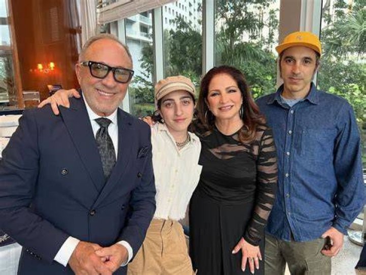 Gloria Estefan biografía, edad, altura, esposa, net worth, familia