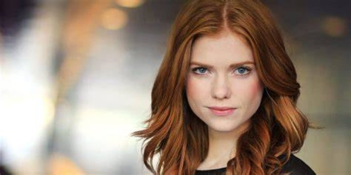 Hannah Godwin Biography, Age, Height, Husband, Net Worth, Family