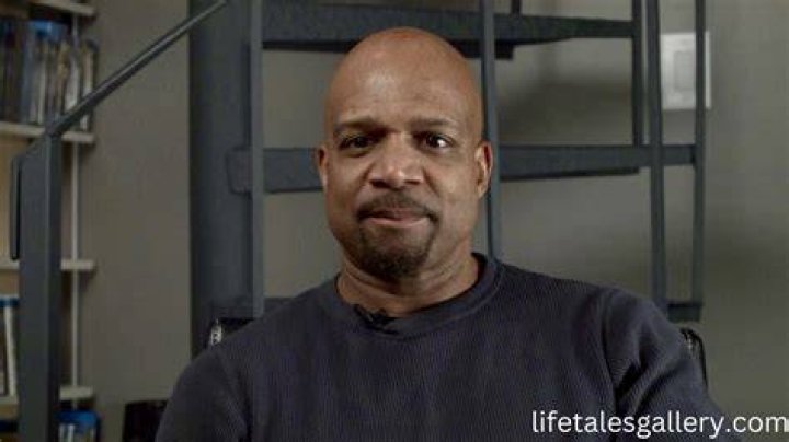 Haywood Jeffires Biography, Age, Height, Wife, Net Worth, Family