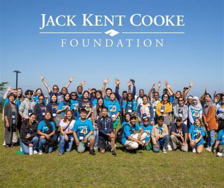 Jack Kent Cooke Biography, Age, Height, Wife, Net Worth, Family