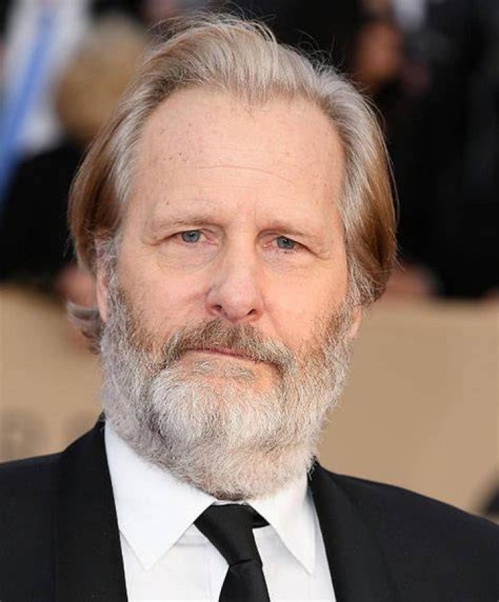 Jeff Daniels Biography, Age, Height, Wife, Net Worth, Family