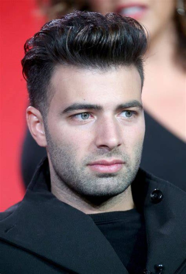 Jencarlos Canela Biography, Age, Height, Wife, Net Worth, Family