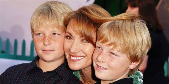 Jim Curtin Biography, Age, Height, Wife, Net Worth, Family