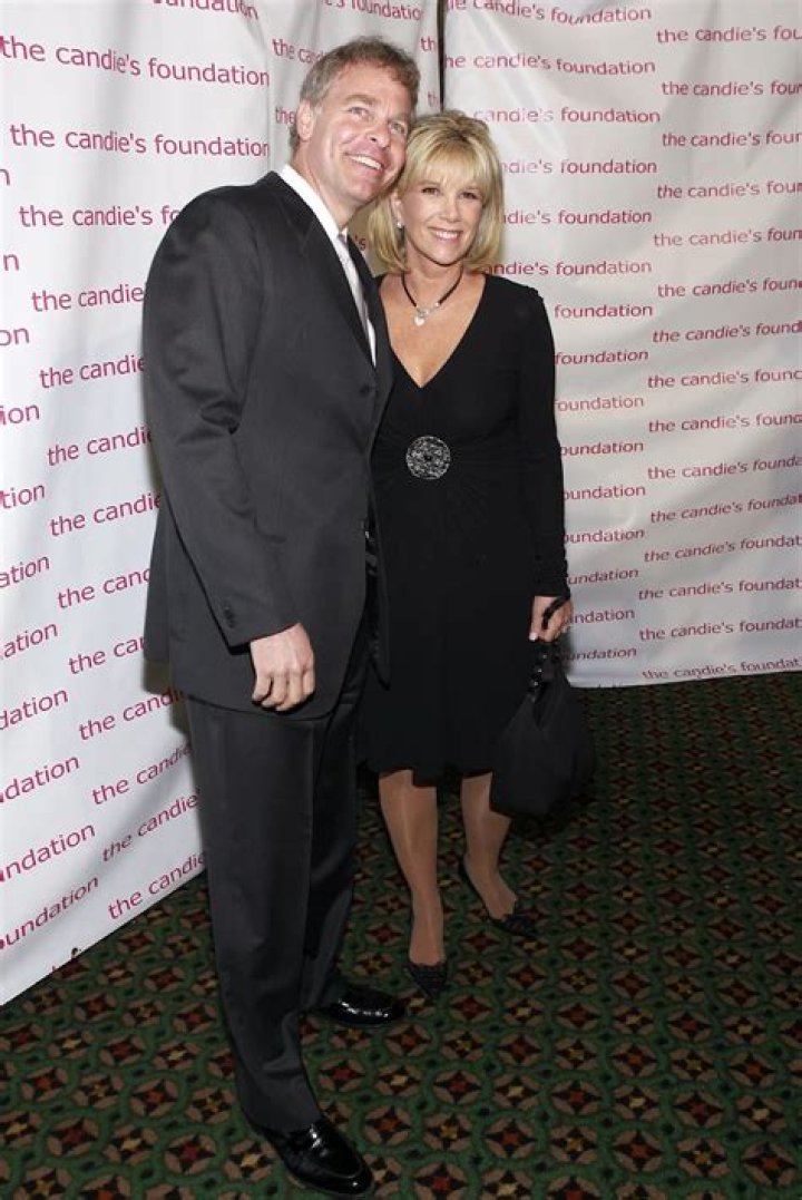 Joan Lunden Biography, Age, Height, Husband, Net Worth, Family