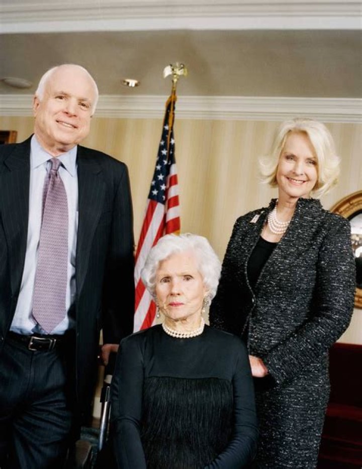 John McCain Biography, Age, Height, Wife, Net Worth, Family