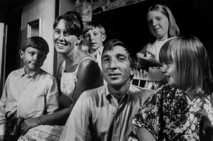 John Updike Biography, Age, Height, Wife, Net Worth, Family