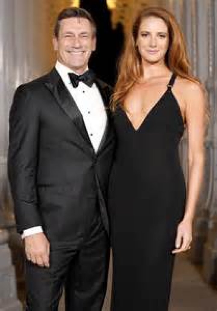 Jon Hamm Biography, Age, Height, Wife, Net Worth, Family
