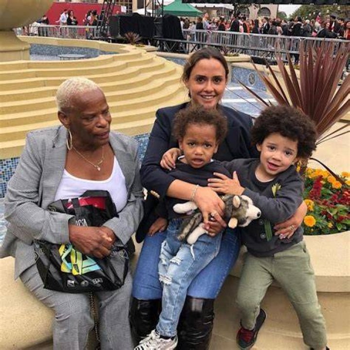 Jordana Woodland Biography, Age, Height, Husband, Net Worth, Family