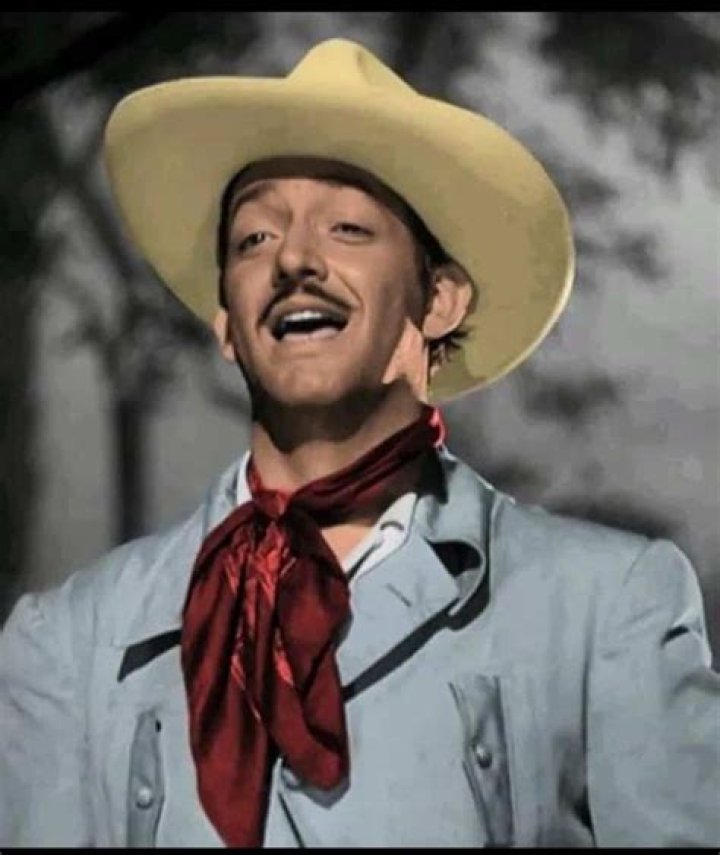 Jorge Negrete Biography, Age, Height, Wife, Net Worth, Family