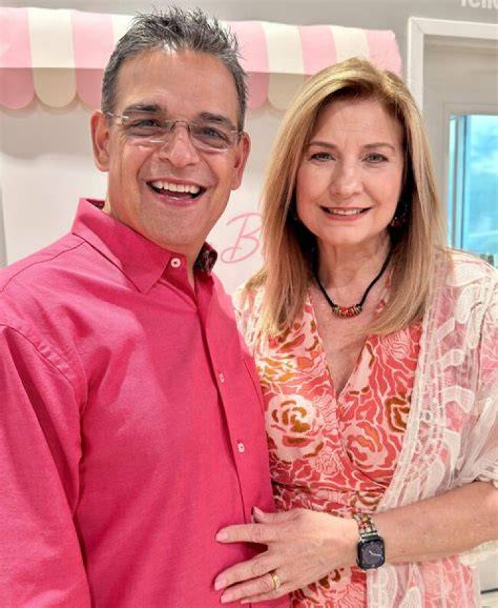 José Ángel Llamas Biography, Age, Height, Wife, Net Worth, Family
