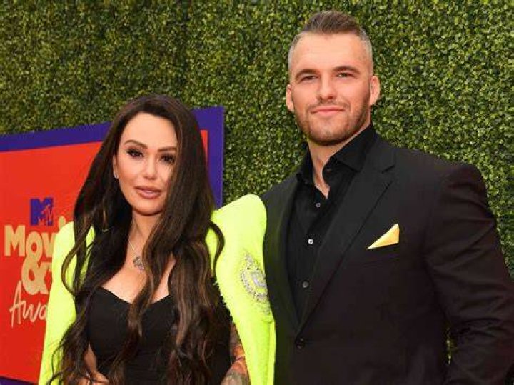 JWoww Biography, Age, Height, Husband, Net Worth, Family