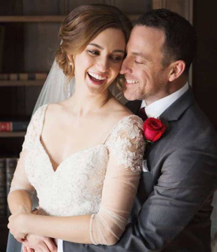 Katherine Barrell Biography, Age, Height, Husband, Net Worth, Family