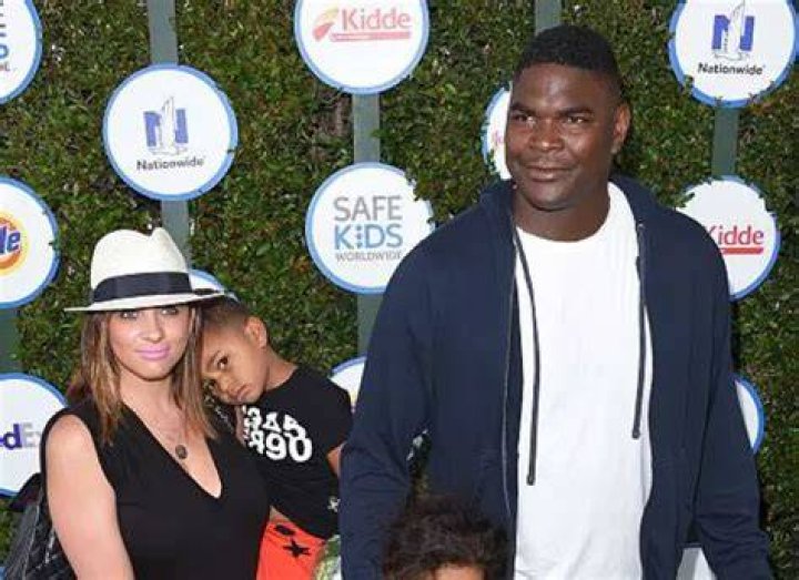 Keyshawn Davis Biography, Age, Height, Wife, Net Worth, Family