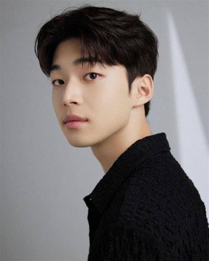 Kim Kang-min Biography, Age, Height, Wife, Net Worth, Family