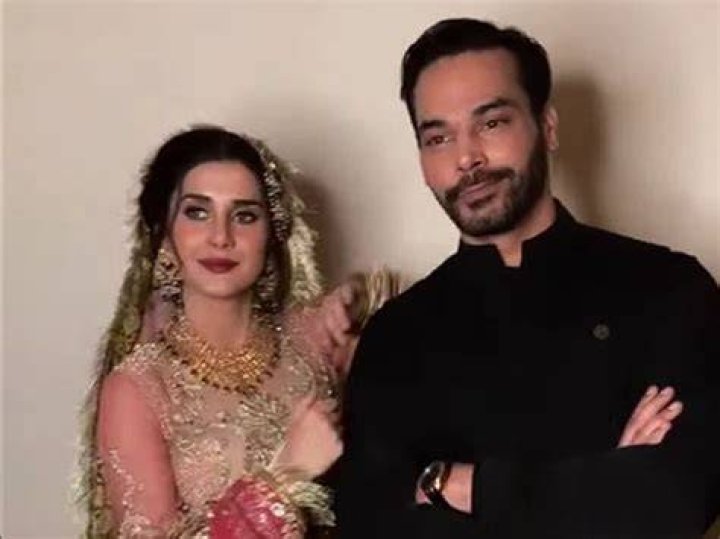 Kubra Khan Biography, Age, Height, Husband, Net Worth, Family
