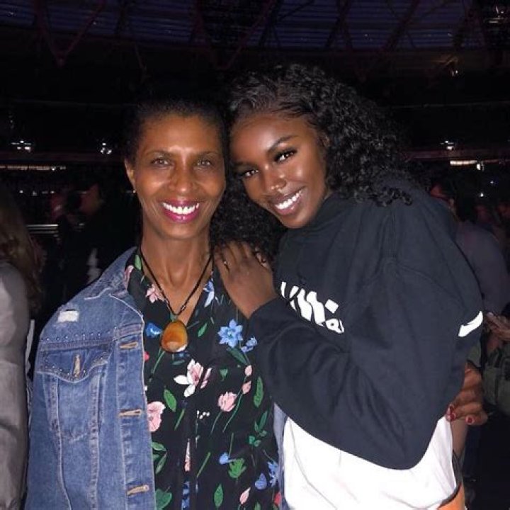 Leomie Anderson Biography, Age, Height, Husband, Net Worth, Family