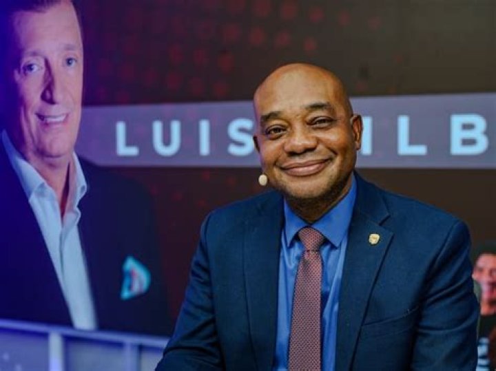 Luis Gilberto Murillo Biography, Age, Height, Wife, Net Worth, Family