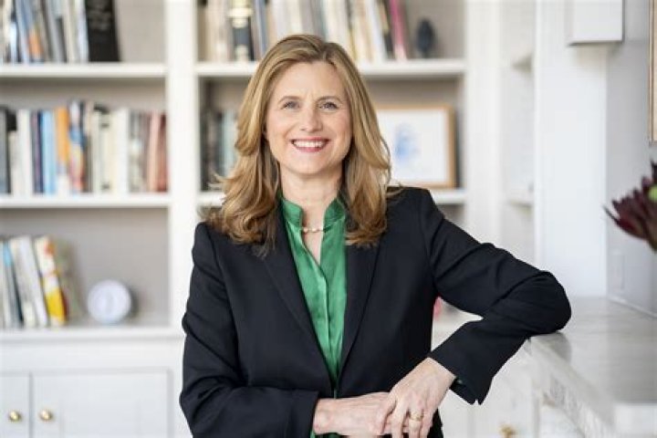M. Elizabeth Magill Biography, Age, Height, Husband, Net Worth, Family