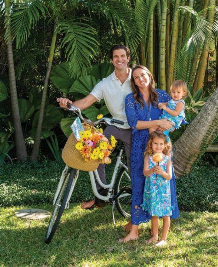 María Elena Dávila Biography, Age, Height, Husband, Net Worth, Family