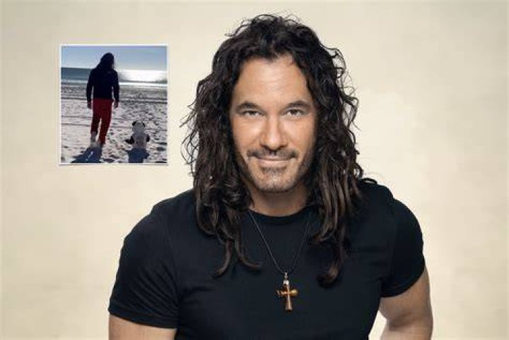 Mario Cimarro biografía, edad, altura, esposo, net worth, familia